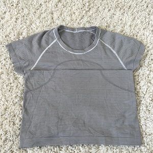 Lululemon short sleeves